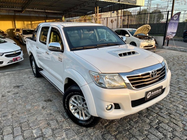TOYOTA HILUX SRV 2015 BLINDADA R$150.990