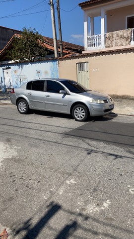 MEGANE SEDAN 2010