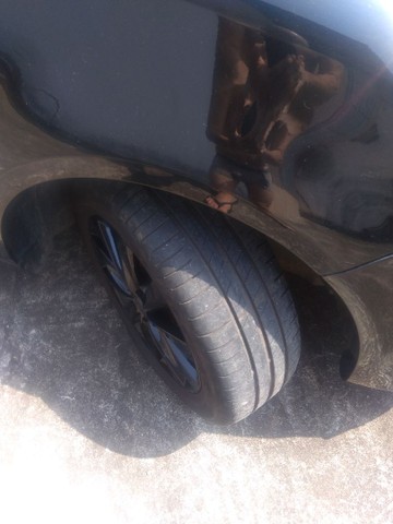 AUTOMÓVEL VOLKSWAGEM