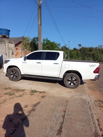 HILUX