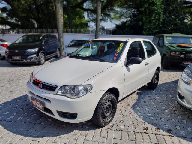 FIAT PALIO CELEBRE. 1.0 2014