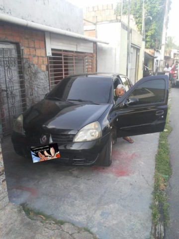 VENDO CARRO RENAULT CLIO 1.0 VALOR 15.000