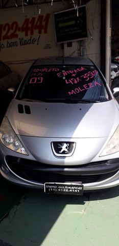 AUTOMÓVEL