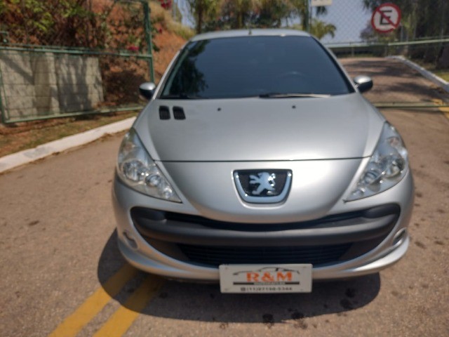 PEUGEOUT 207 1.4