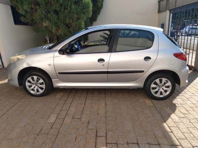 PEUGEOT 207 2010/11