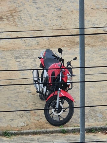 TITAN 160