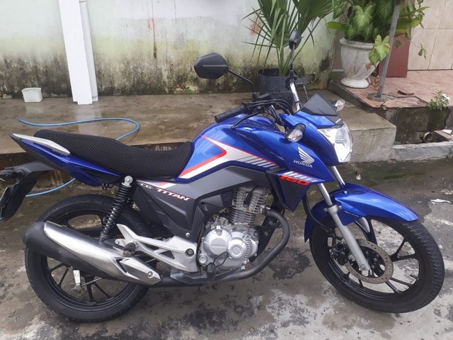 VENDO TITAN 160 2018 10.000