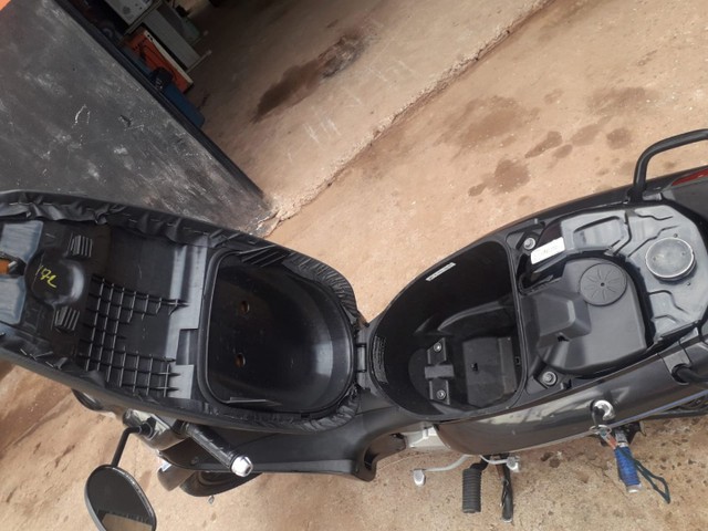 VENDO MOTO BIZ 125