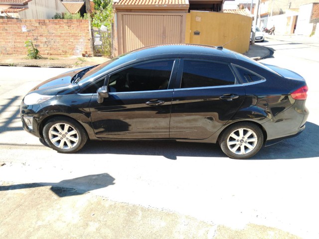 NEW FIESTA COMPLETO 2011