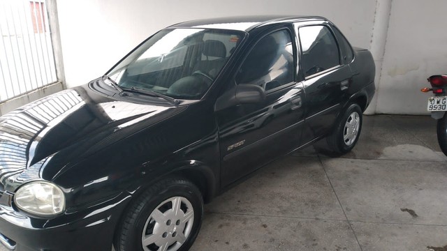 VENDE UM CLASSIC 2008 DA CHEVROLET