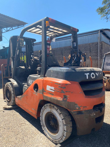 Empilhadeira Toyota FG40 2012 4t triplex 2600h