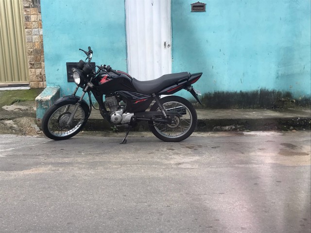 VENDO OU TROCO. FAN 2010 EMPLACADA 2020