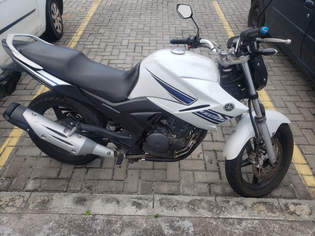 MOTO FAZER 250