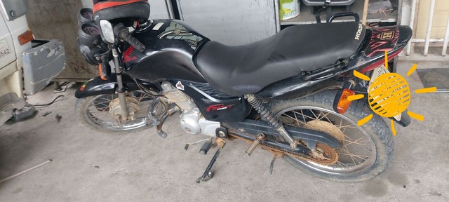 VENDO MOTO FAN 125 2012