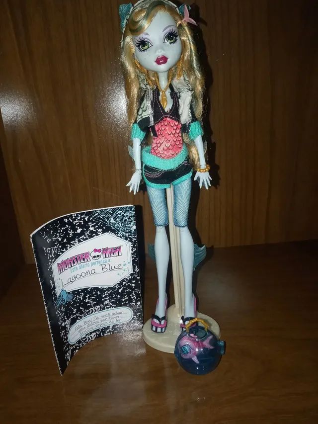 Bonecos / Bonecas Monster High ORIGINAIS 15cm Lumiar • OLX Portugal