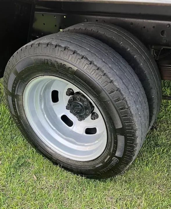 Iveco daily 55C17 baú 2013 - Foto 10