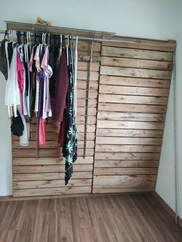 Mesa e Painel Canaleta em Pino para Loja Estoque - Foto 2