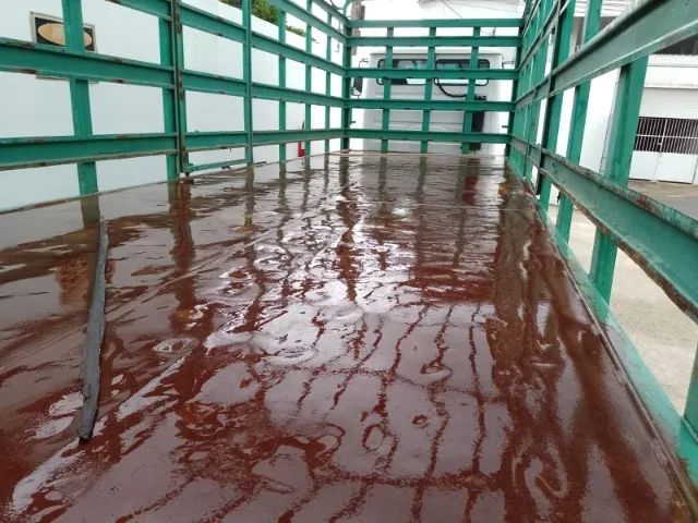 Carroceria gaiola transporte de gás botijão P13 - Foto 7