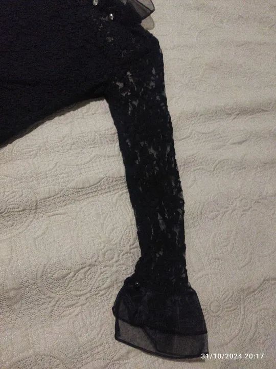 Blusa de renda - Foto 2