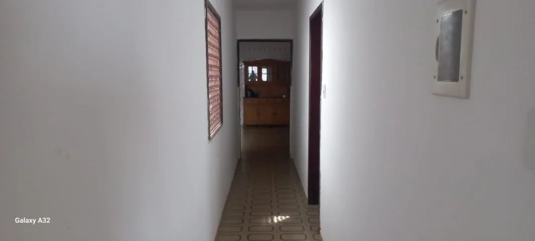 Casa para venda no Centro - Foto 2