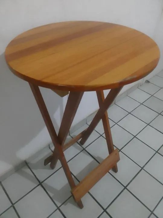 Round Bistro Table for Bar or Snack Bar466449536396175362