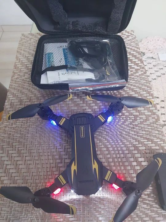 Drone bateria recarregável filma e grava vem com duas baterias LEIA A DESCRIÇÃO!!!! - Foto 2