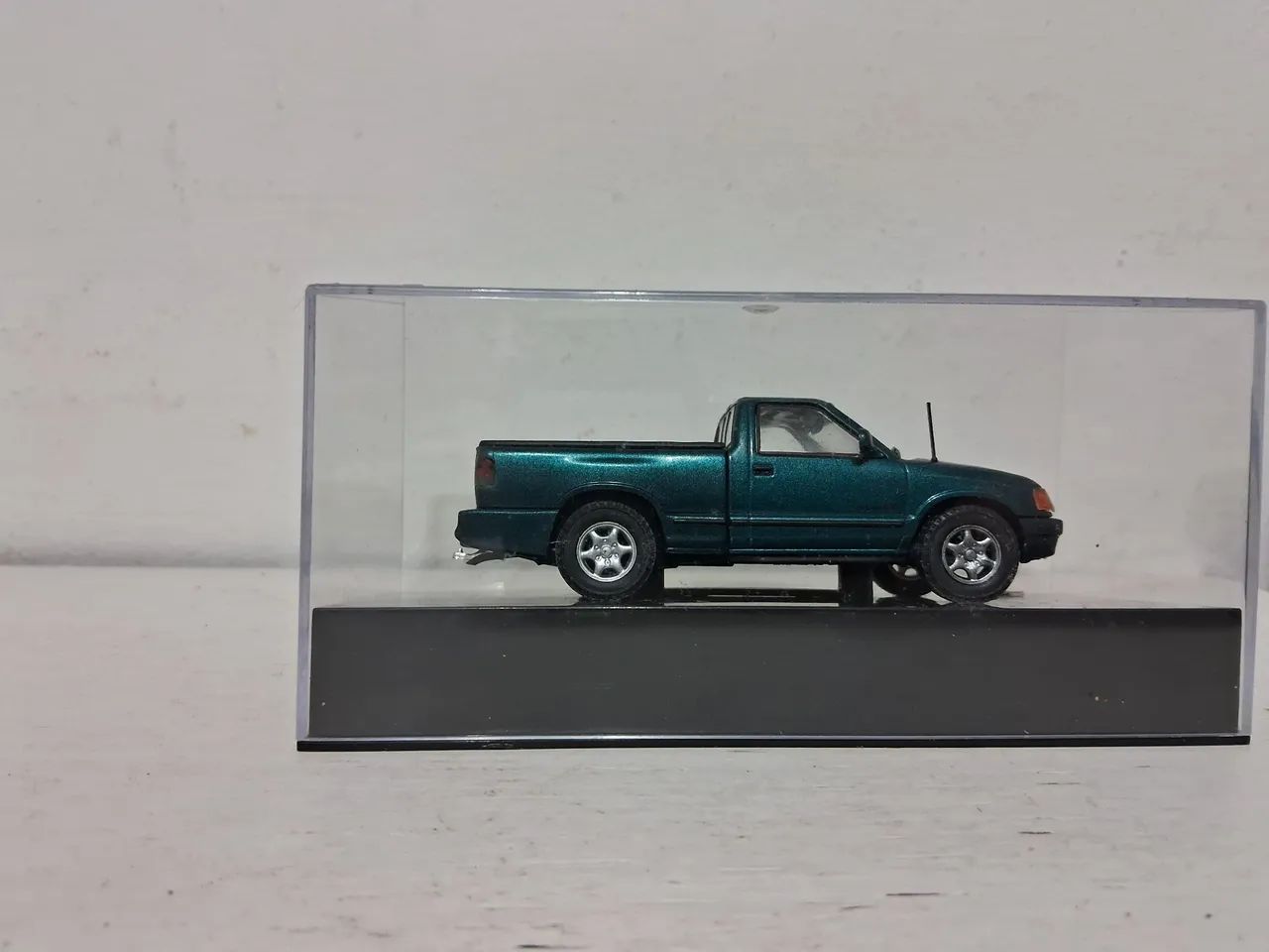 Chevrolet S-10 1995 - Miniatura Escala 1 43  - Foto 4
