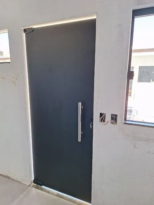 Porta de entrada com blackout nova 