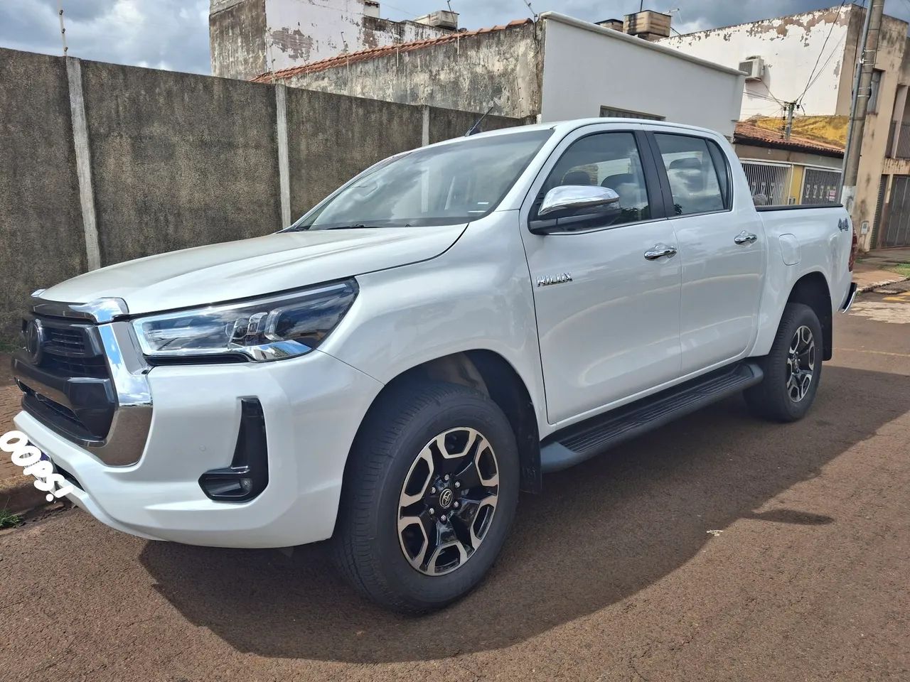 Toyota Hilux - SRX - Modelo 2024 - Único dono - Ipva 2025 pago