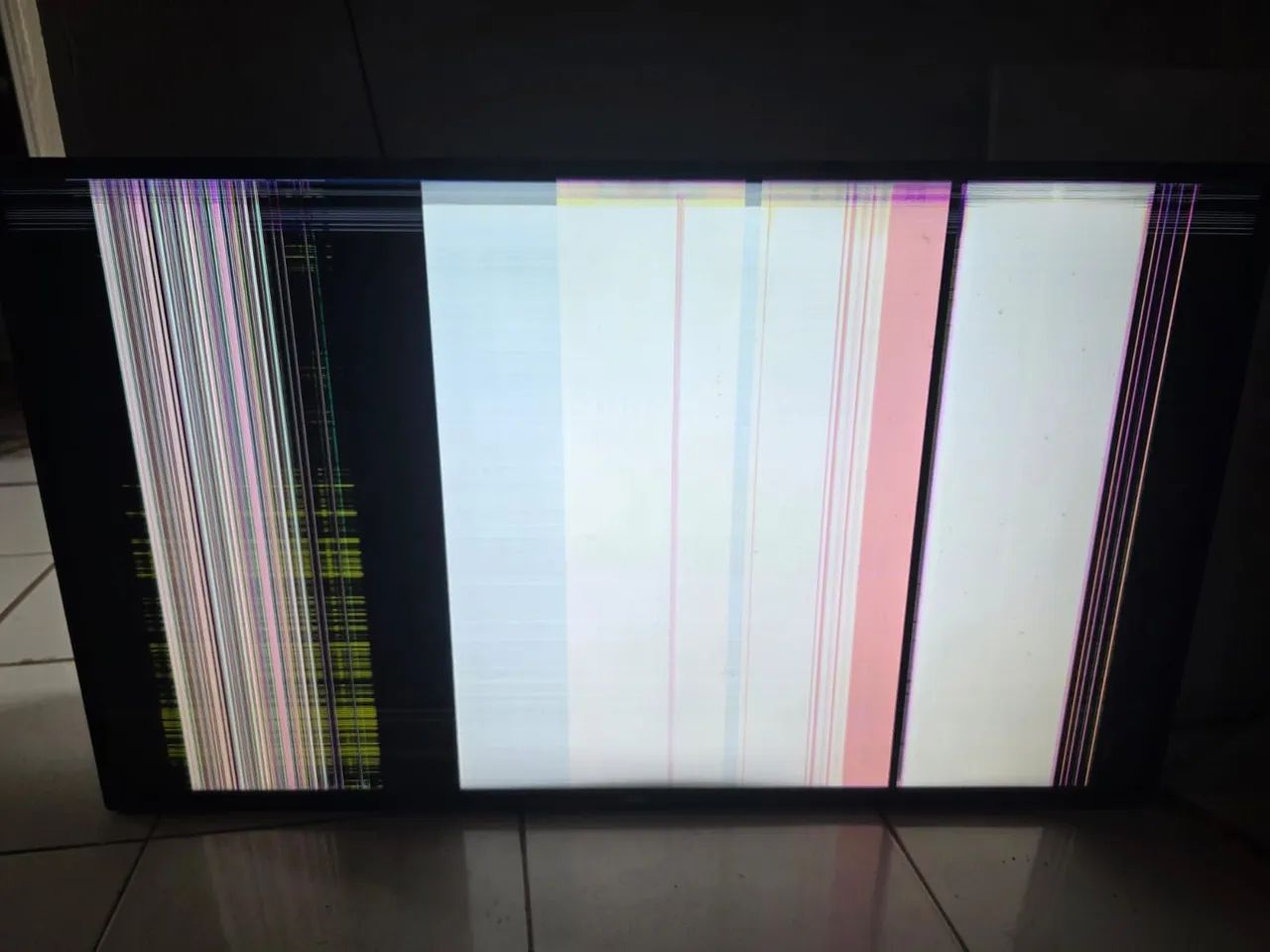 Vendo tv 43 Aoc com defeito  - Foto 3