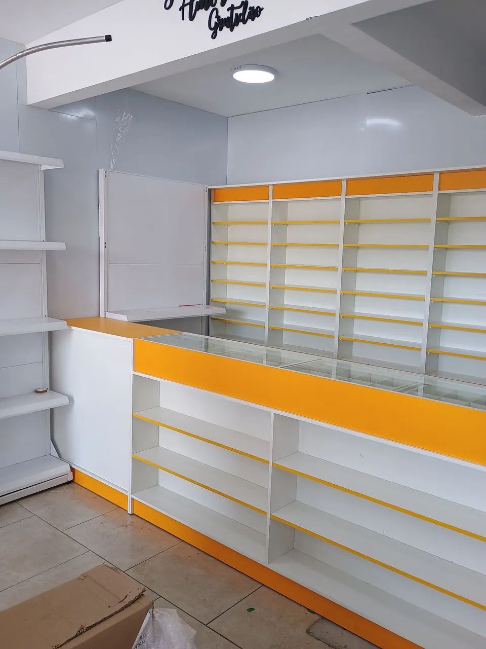 Balcão Expositor de Vidro Branco - Foto 5