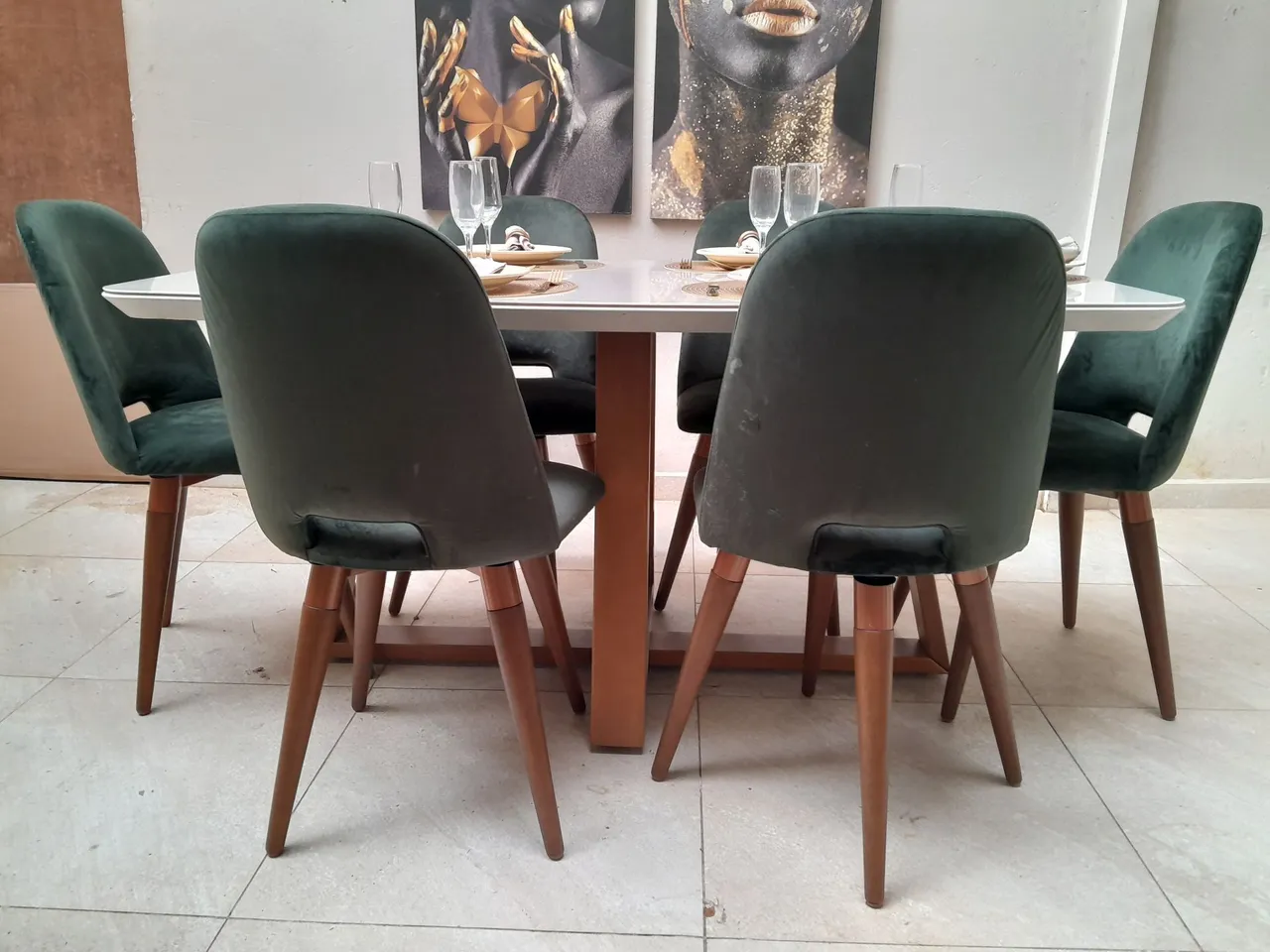 Mesa de jantar e 6 cadeiras giratórias (Posso Entregar)