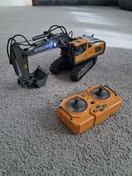 Escavadeira de Controle Remoto(Novo)