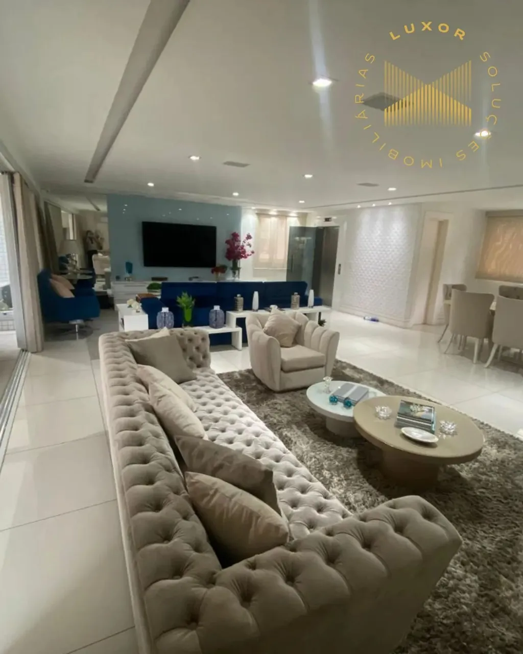 Imóvel para aluguel tem 264 metros quadrados com 3 suites no bairro Meireles - Fortaleza -