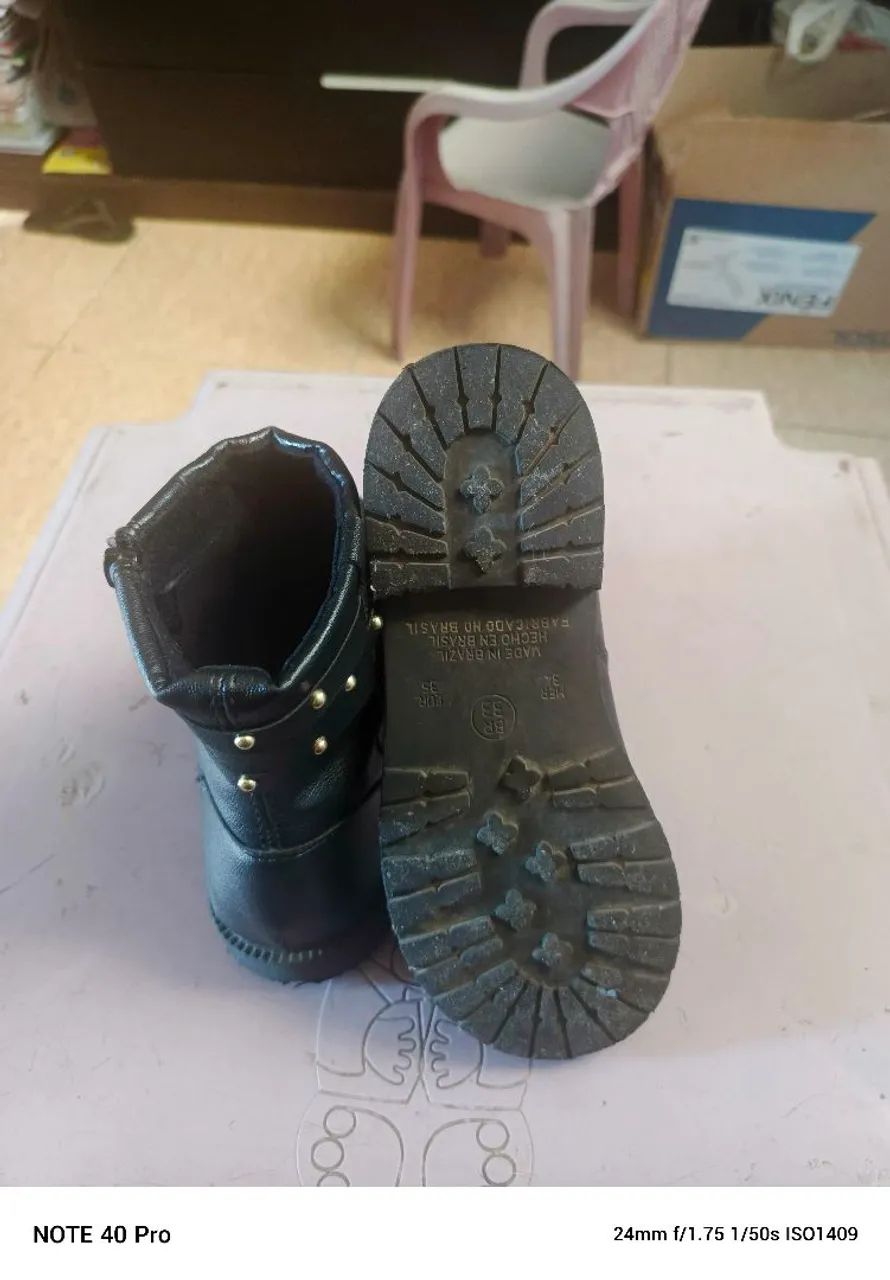 Botas de couro pretas - Foto 4