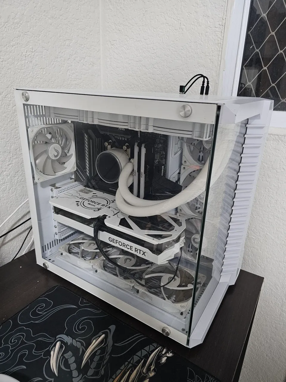 PC Gamer Branco com RTX - Desempenho Impecável