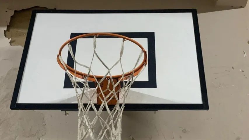 Tabela de basquete 120x80cm, Aro com molas e Suporte para fixação - Foto 2
