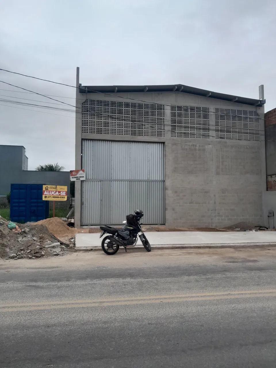 Alugo galpão 