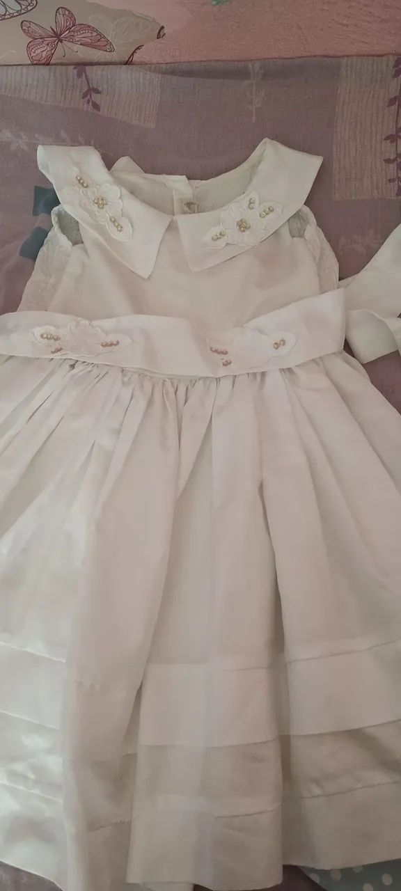 2 Vestidos de festa 4 e 5 anos