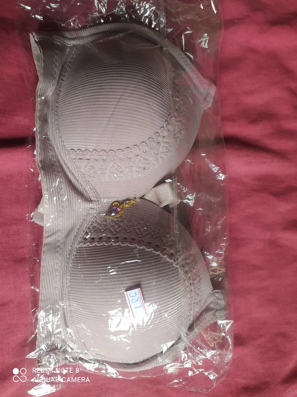 Sutiã novo com detalhes delicados