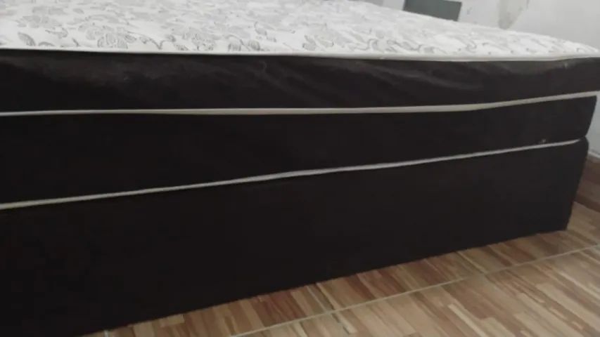 Cama box preta