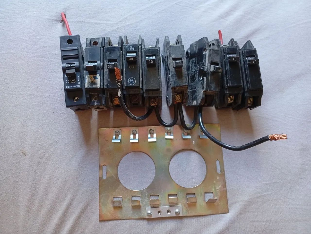 Disjuntores Elétricos - Foto 4