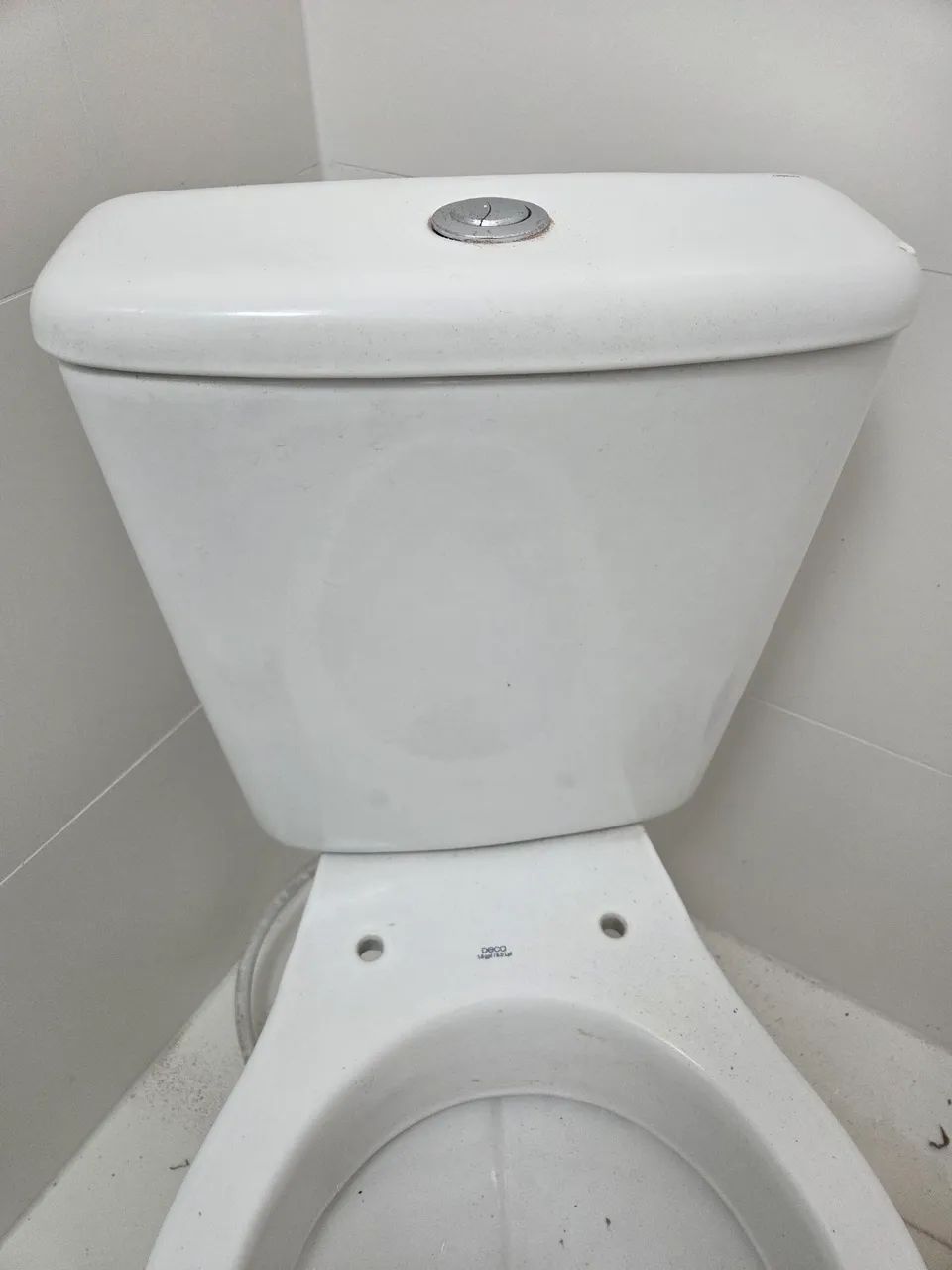 Vaso com caixa acoplada DECA