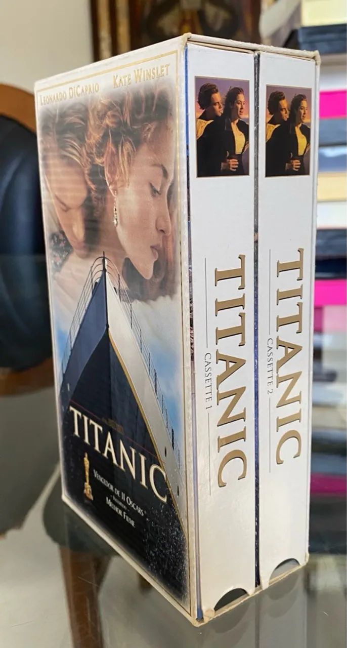 Titanic - 2 Fitas VHS- parte 1 e parte 2- vencedor de 2 oscars - Foto 2