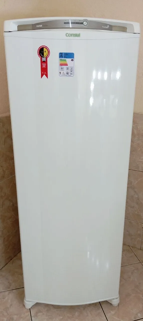 Geladeira Consul facilite frostfree top funcionando perfeitamente bem, FAZEMOS ENTREGAS.