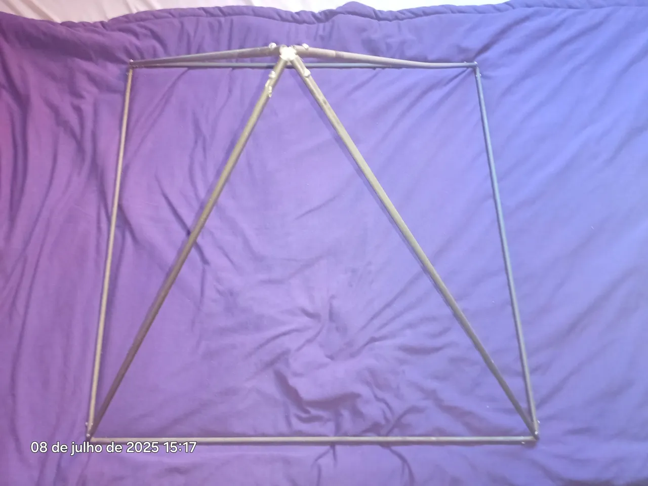 Piramide 81cm em cobre