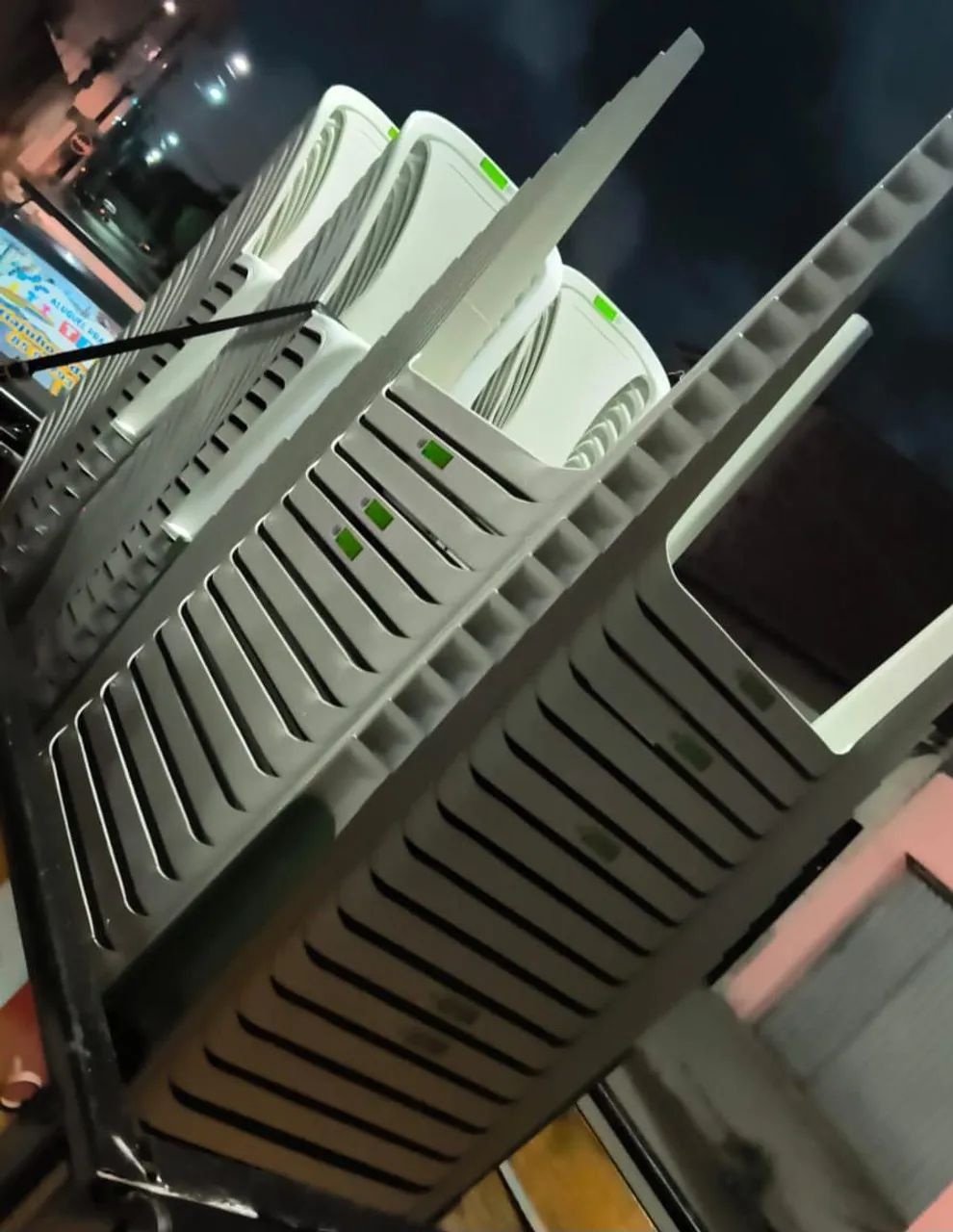 Mesas e cadeiras de plástico  - Foto 5