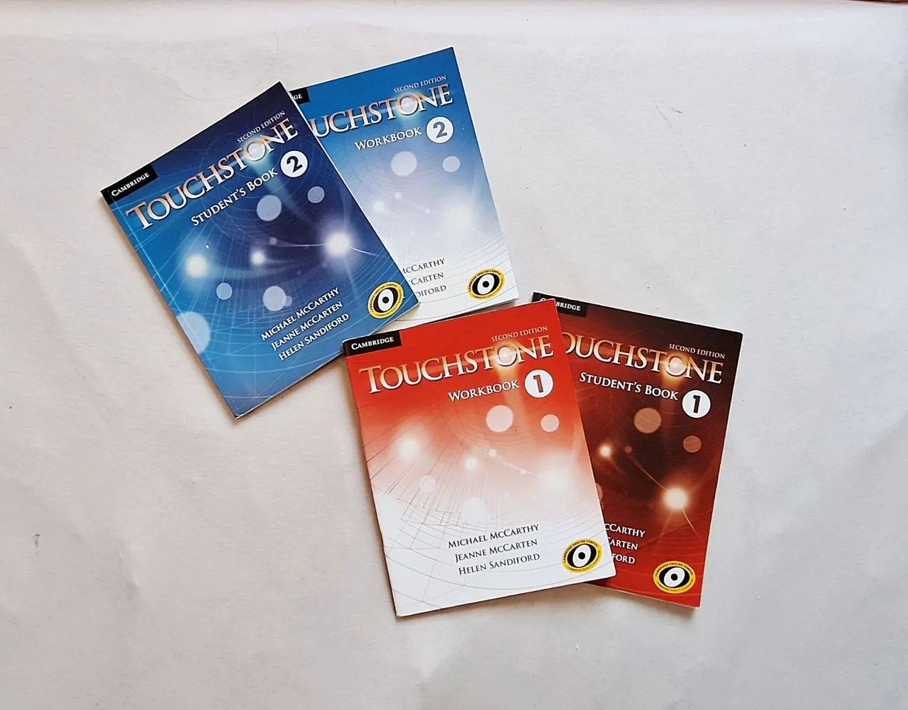 APENAS R$25 VC LEVA 4 livros de inglês Touchstone 1 e 2 - Student's Book e Workbook - Foto 2