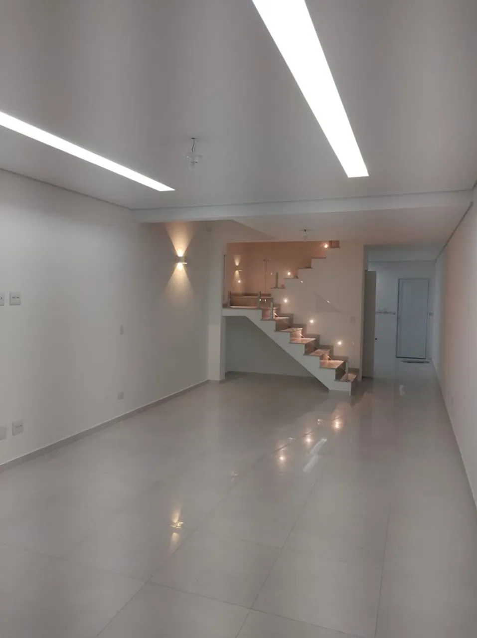 Sobrado à venda na Freguesia do Ó, 3 quartos, 1 suíte, 2 vagas, 178m²