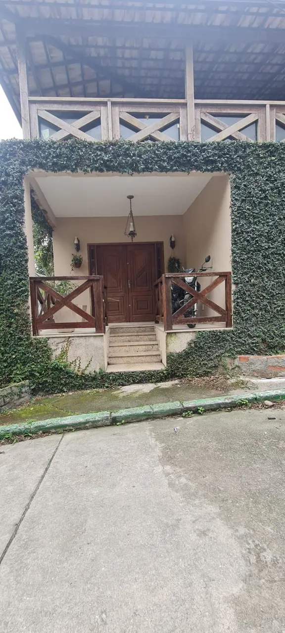 Casa para locação e venda tem 420 m2 com 3 quartos em Taquara - Rio de Janeiro - RJ